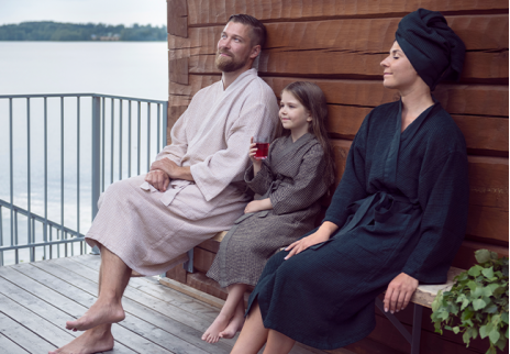 Saunavaatteet: Synteettiset kankaat eivät kuulu tänne