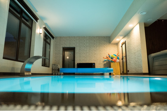 Uima-allas ja saunat talossa "Vila Kalniškiai" - Kylpyläkeskukset