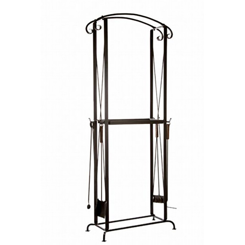 Polttopuupidike työkaluineen