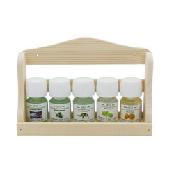 ELIGA tuoksusetti puisella seinähyllyllä  ELIGA tuoksusetti puisella seinähyllyllä