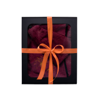 Lahjasetti lahjapakkauksessa HÄNELLE. Naisten saunahattu ja esiliina - Viininpunainen