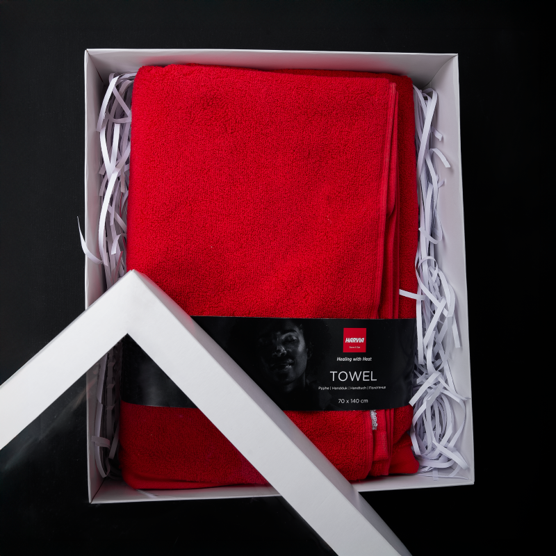 Pyyhe lahjarasiassa, HARVIA, 70 x 140 cm, punainen