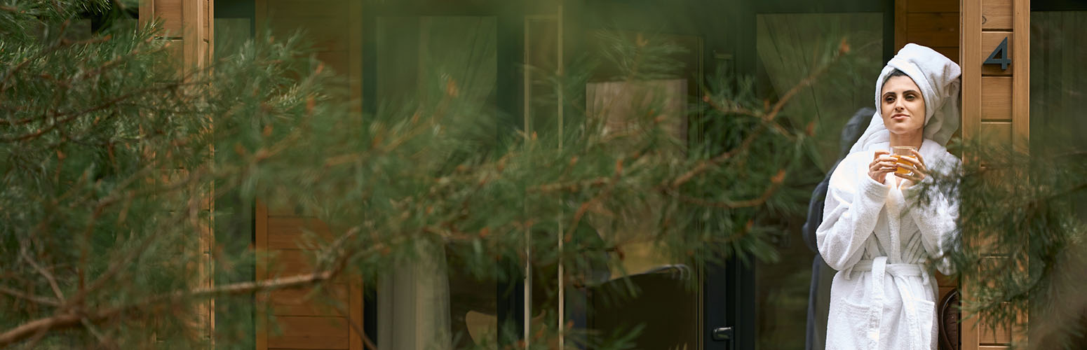 Kuuman veden rituaali: Miksi lämmin vesi auttaa rentoutumaan – ja miksi saunan lämpö ulottuu pidemmälle